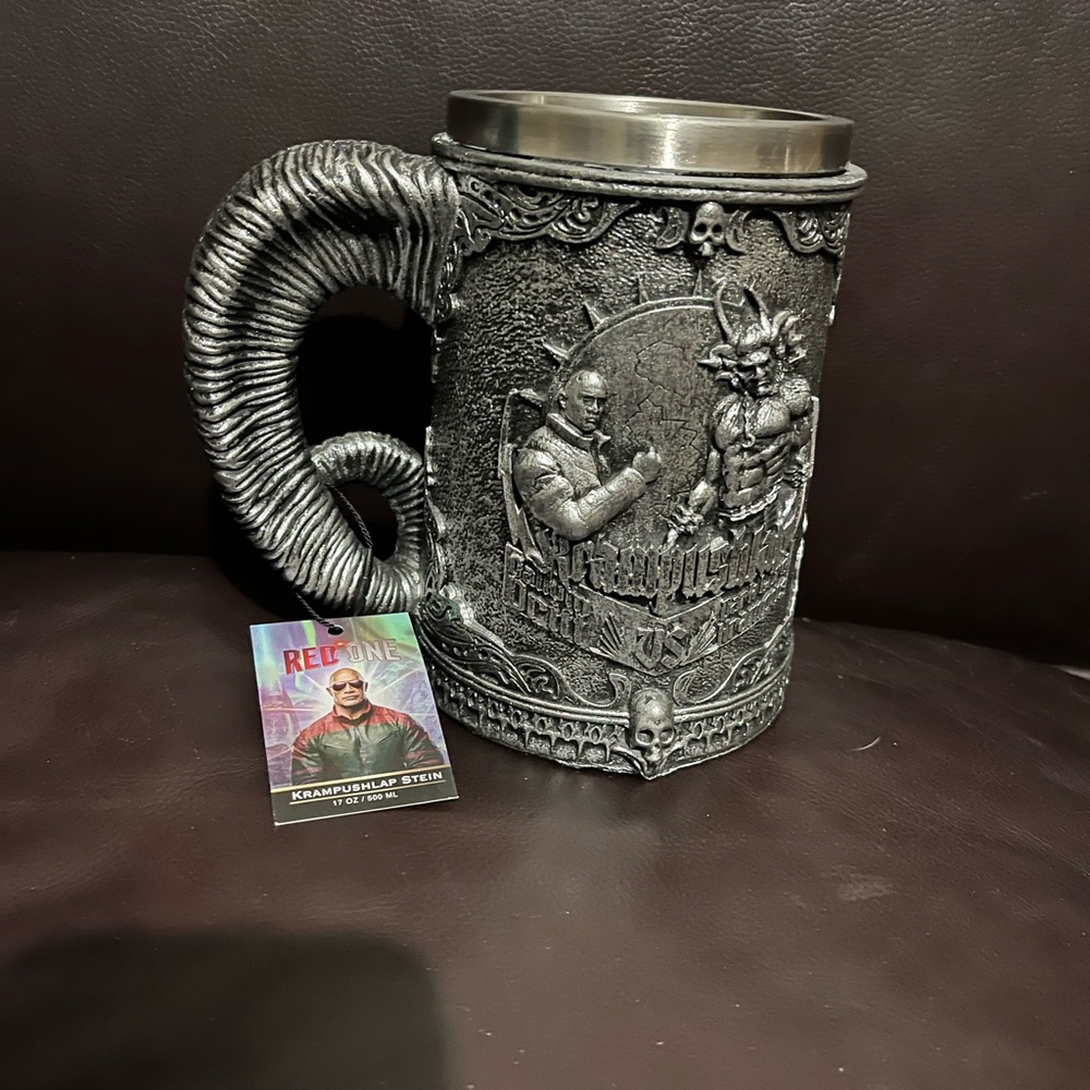 Silver Gothic Tankard with Skull Design
